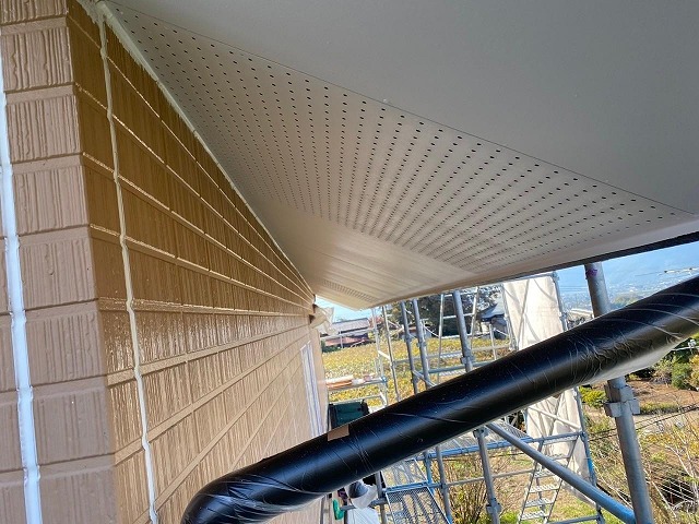 甲州市　屋根カバー工法